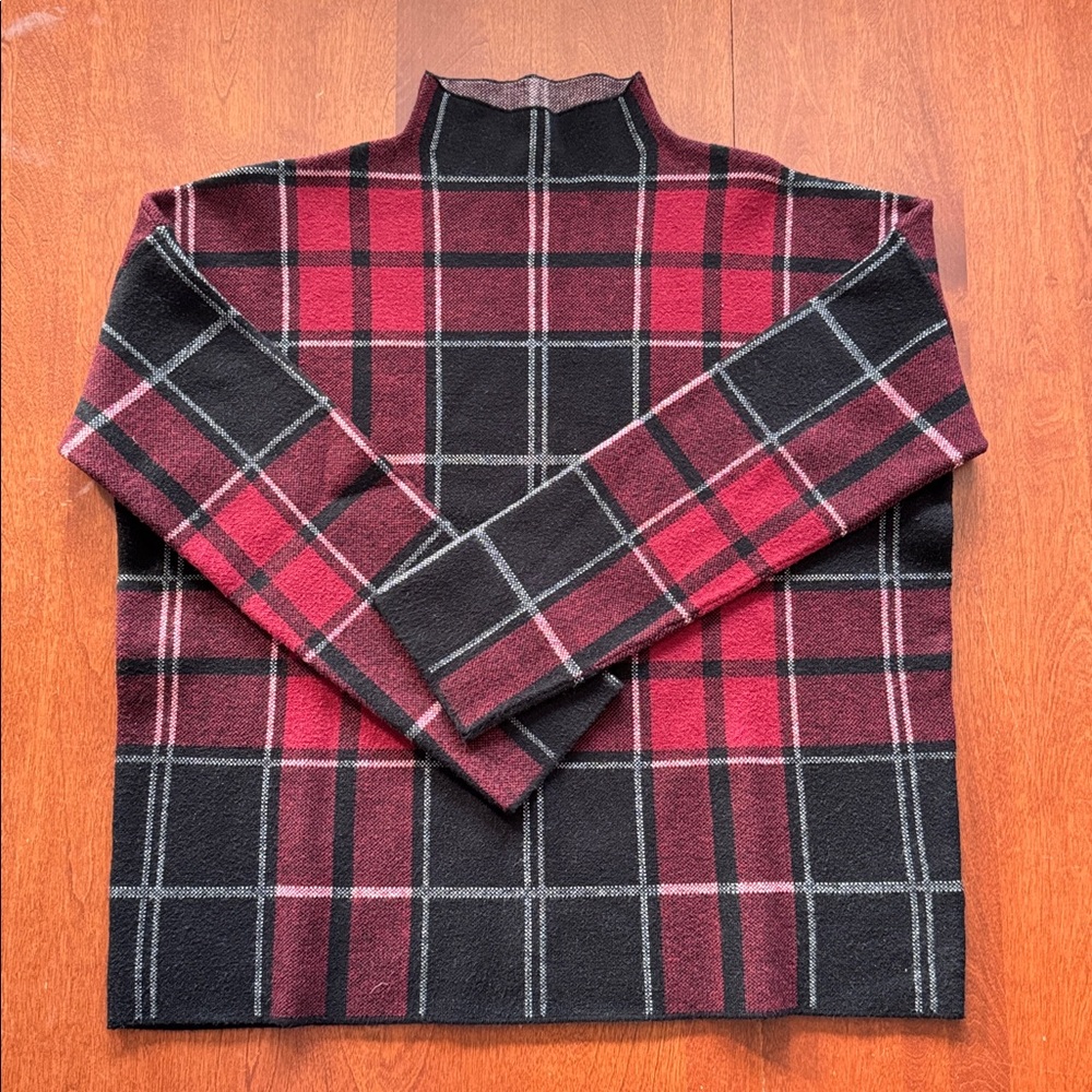 Tahari Black and Red Plaid Turtleneck Sweater, XL